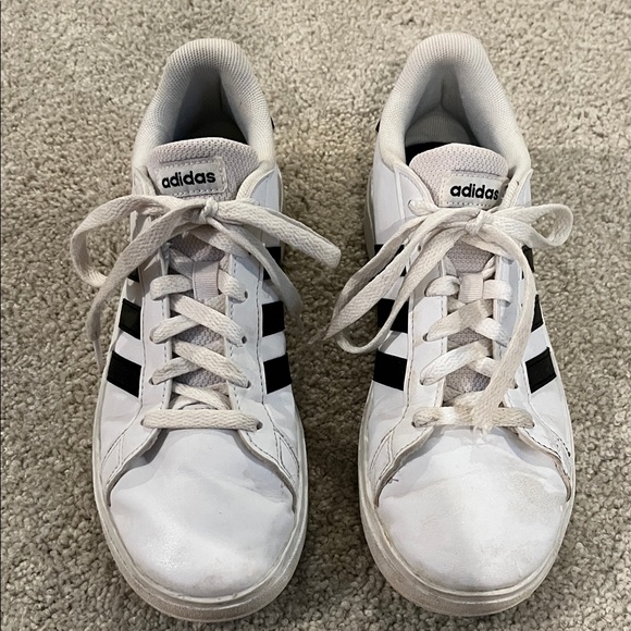 Adidas Classic White and Black Sneakers - Picture 1 of 6